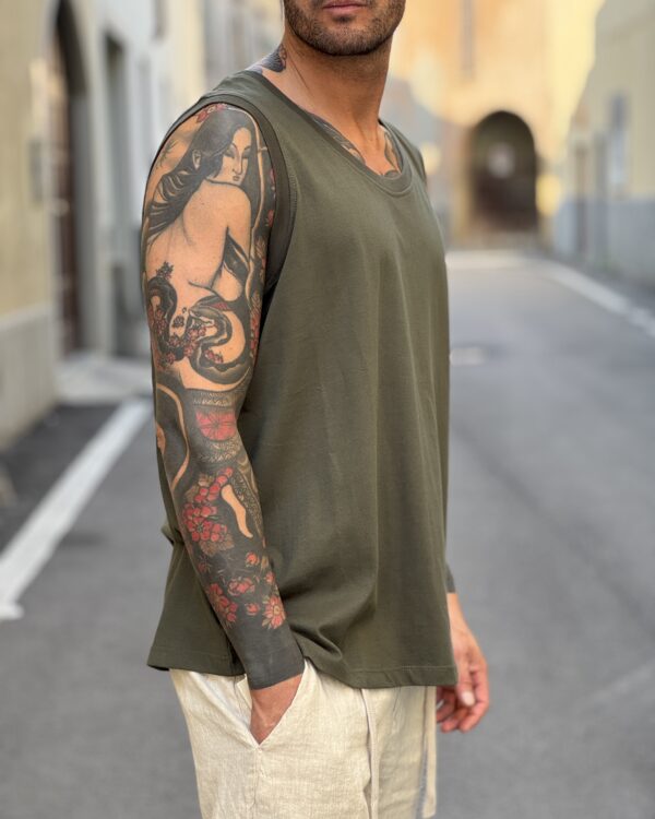 Canotta verde