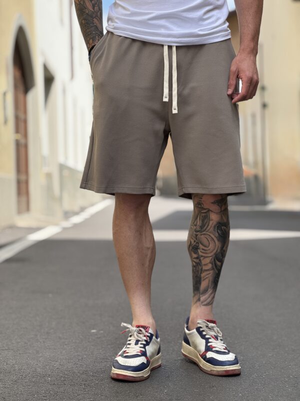 Bermuda london military