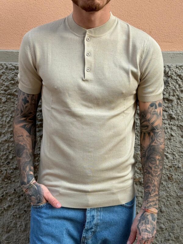Polo in maglia collo coreano beige