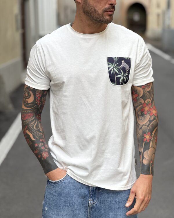 T-shirt wild