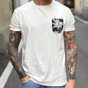 T-shirt wild black
