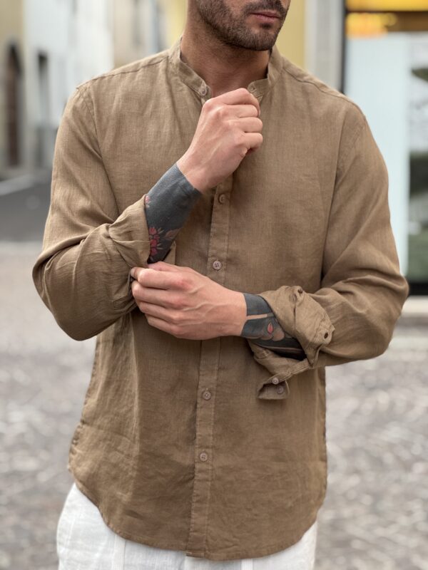 Camicia in Lino coreana camel - immagine 2