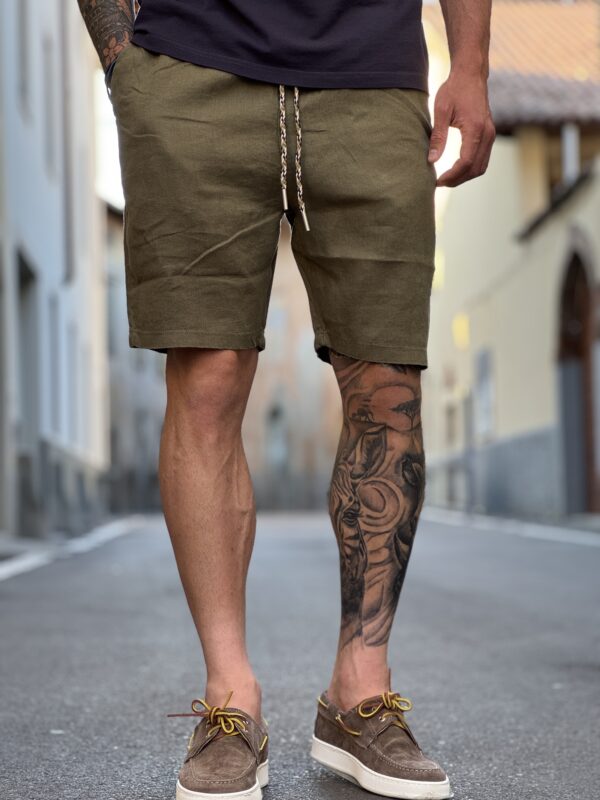 Bermuda in lino military