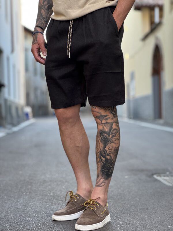 Bermuda in lino black - immagine 3