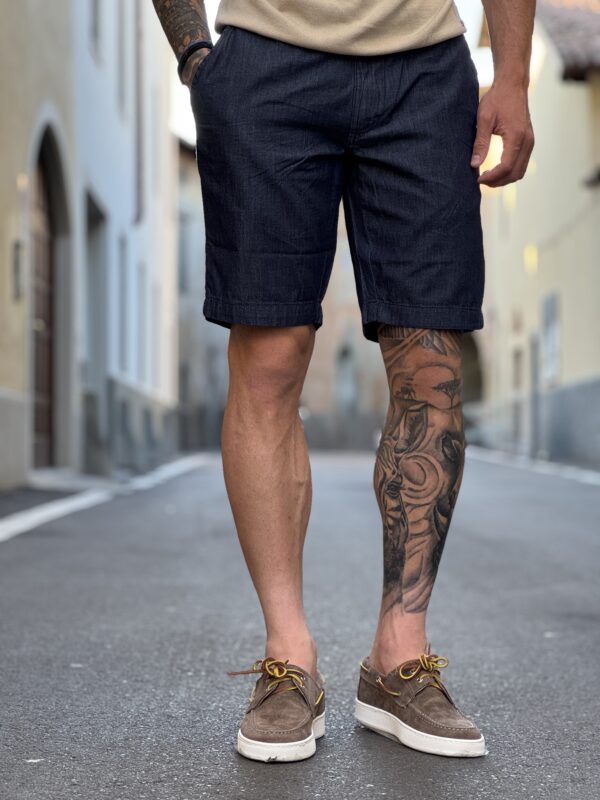 Bermuda chambray