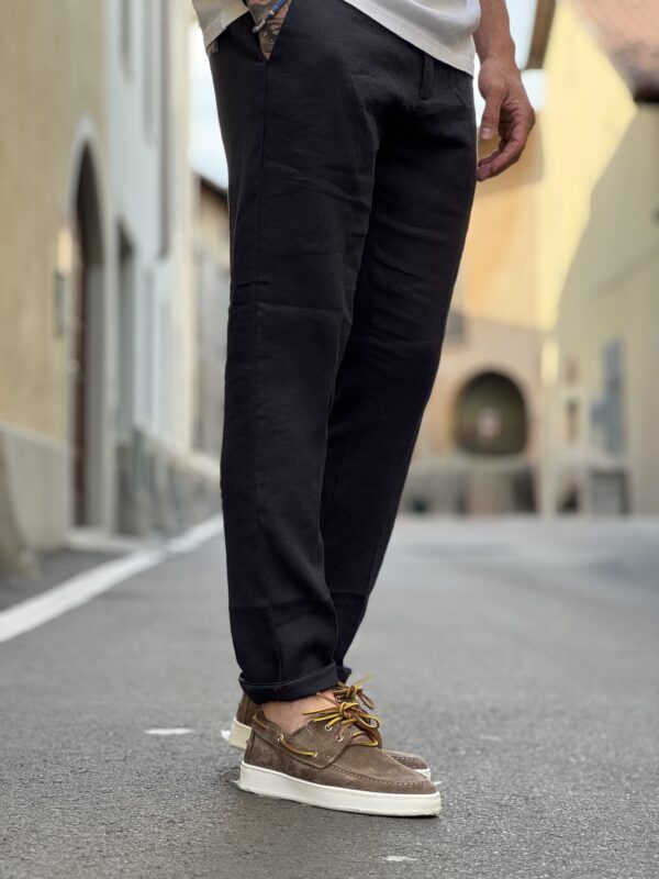 Pantalone in lino michigan deep blu - immagine 2