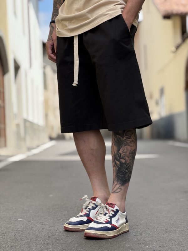 Bermuda oversize nero - immagine 3